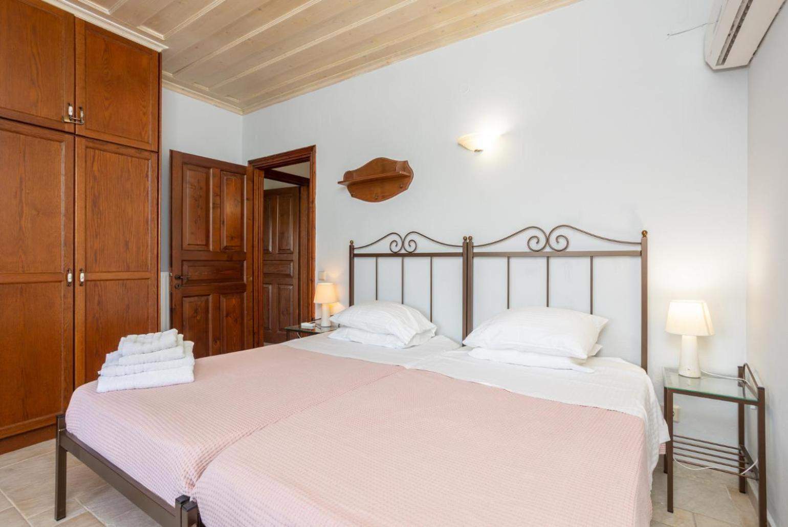Villa Zacharenia Agia Aikaterini (Corfu)